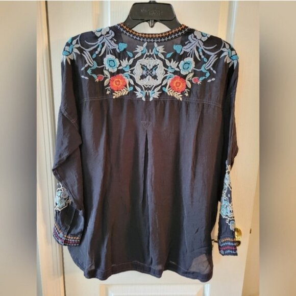 Johnny Was Johrdan Embroidered Blouse Black with Colored Embroidery Size XXS - Picture 2 of 13